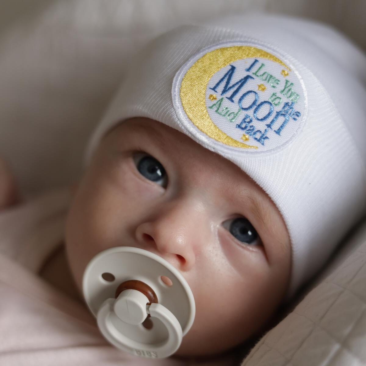 ILYBEAN "I Love You to the Moon" White Newborn Hat