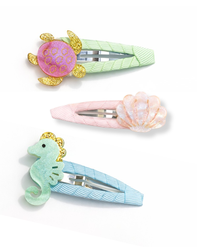 Snap clips with a turtle, shell and seahorse